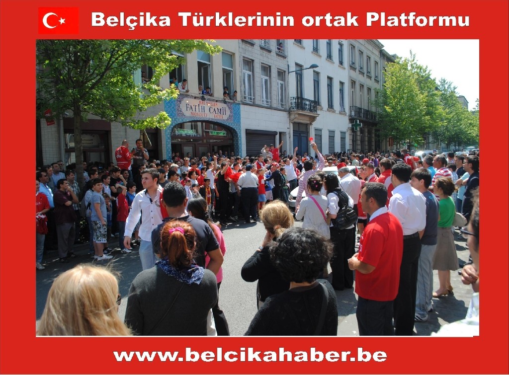 YÜ<LERCE TARAFTAR MİLLİLERİ CUMA'YA BEKLEDİ