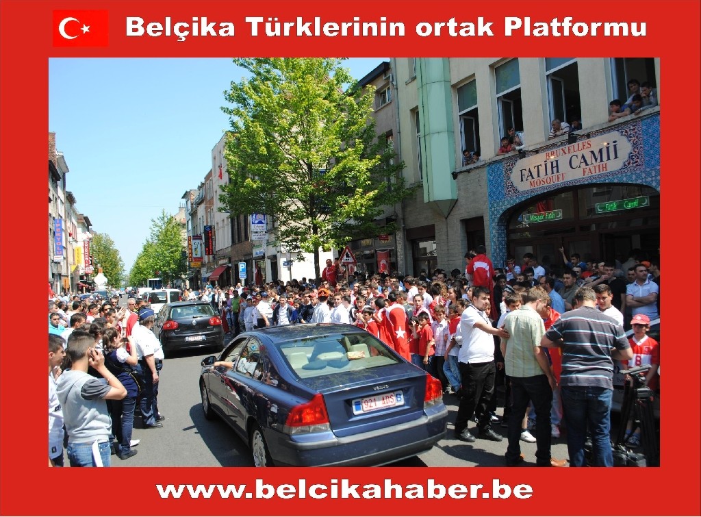YÜ<LERCE TARAFTAR MİLLİLERİ CUMA'YA BEKLEDİ