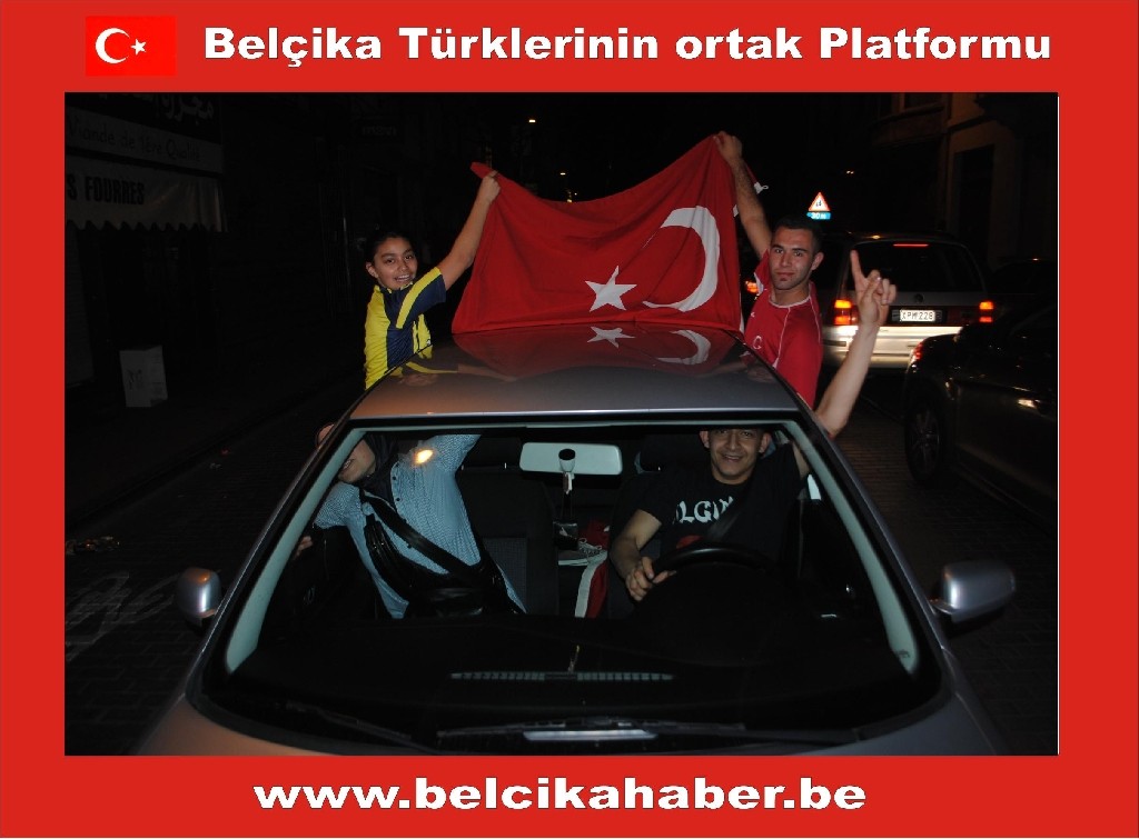 MİLLİ COŞKU BELÇİKA'DA GECEBOYU DEVAM ETTİ