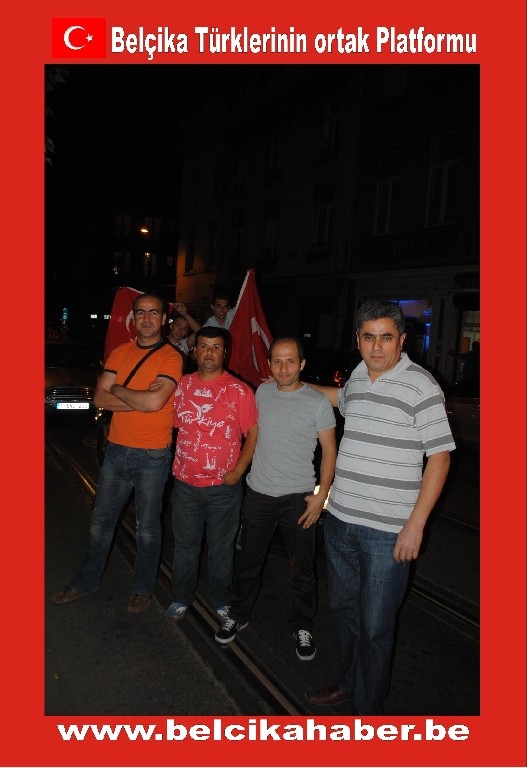 MİLLİ COŞKU BELÇİKA'DA GECEBOYU DEVAM ETTİ