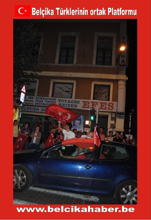 MİLLİ COŞKU BELÇİKA'DA GECEBOYU DEVAM ETTİ