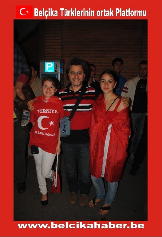 MİLLİ COŞKU BELÇİKA'DA GECEBOYU DEVAM ETTİ