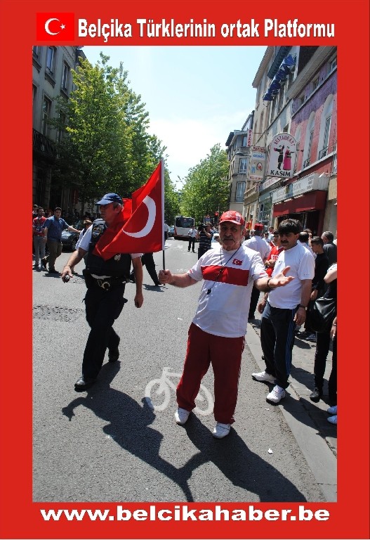 MİLLİ COŞKU BELÇİKA'DA GECEBOYU DEVAM ETTİ