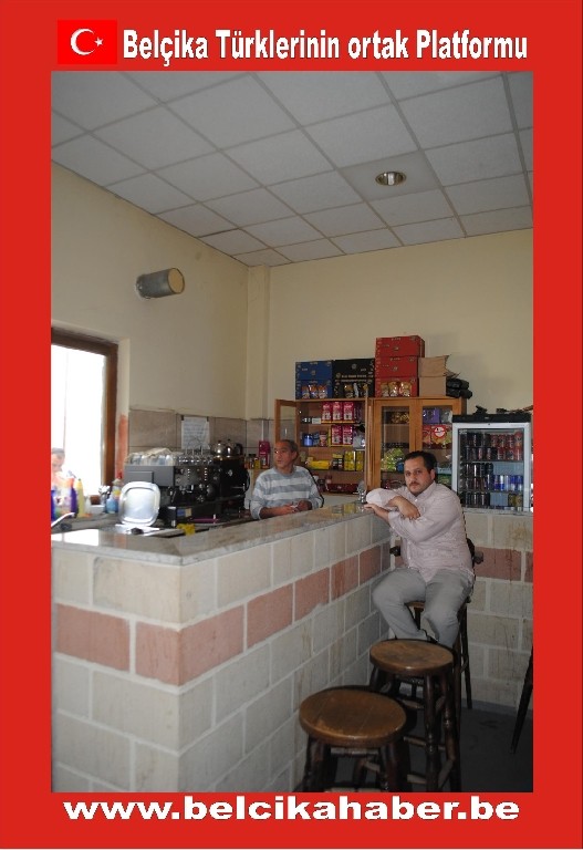 BRÜKSEL BAŞKONSOLOSU MEHMET POROY'DAN KİTAP YARDIMI