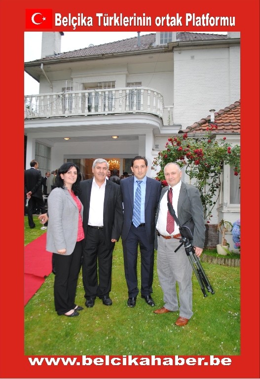 ANVERS BAŞKONSOLOS YARDIMCI KAPTANI NUR ALKIŞ ANVERS LİMANINDAN AYRILIYOR