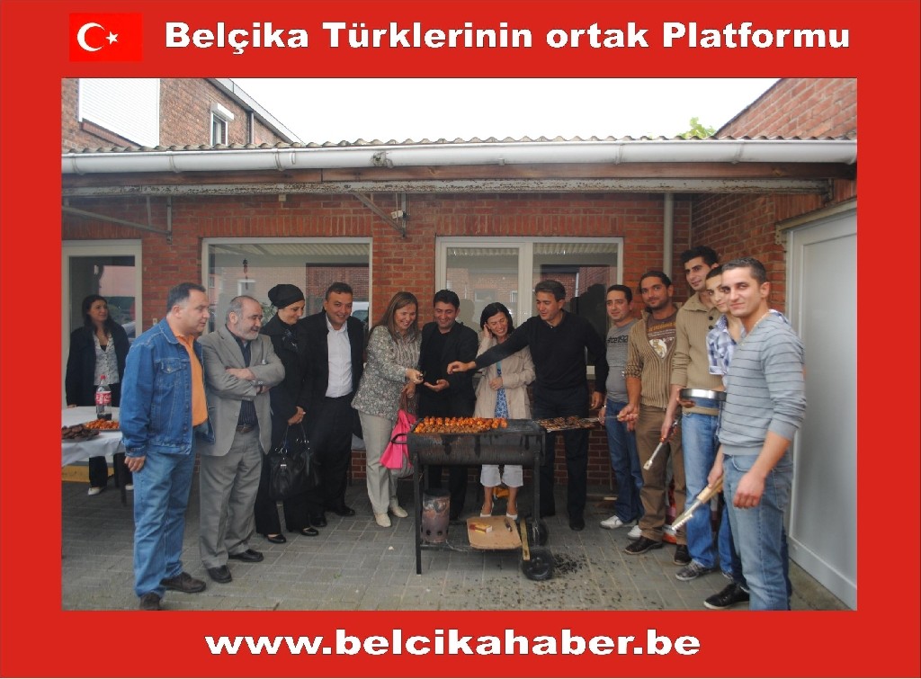 MÜZİK KULÜP SİYASİLERİ BARBÜKÜ'DE BULUŞTURDU