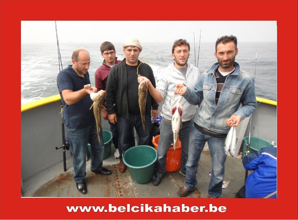 TRABZONLULAR BELÇİKA'DA BALIK TUTUP GEMİDE HORON TEPTİLER