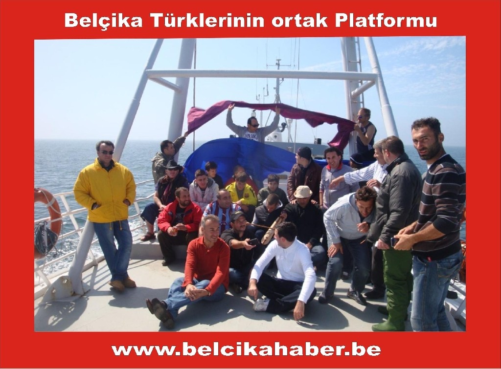 TRABZONLULAR BELÇİKA'DA BALIK TUTUP GEMİDE HORON TEPTİLER