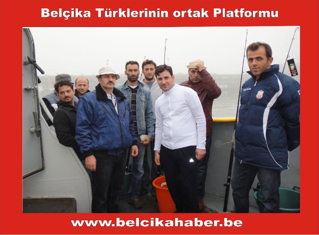 TRABZONLULAR BELÇİKA'DA BALIK TUTUP GEMİDE HORON TEPTİLER