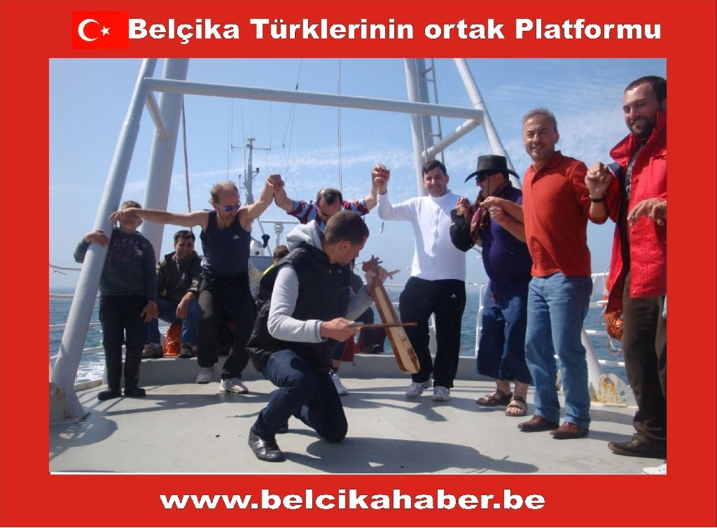 TRABZONLULAR BELÇİKA'DA BALIK TUTUP GEMİDE HORON TEPTİLER