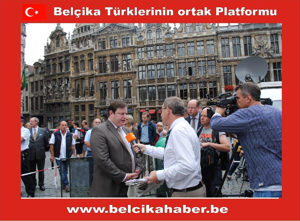 FLAMANLAR BAYRAMLARINI BİR RESEPSİYON İLE KUTLADILAR