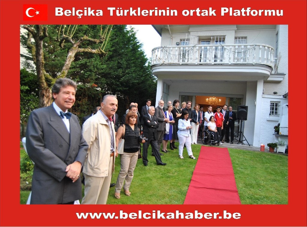 BAŞKONSOLOS ÇAKAR'DAN MEHTERAN TAKIMI ONURUNA RESEPSİYON