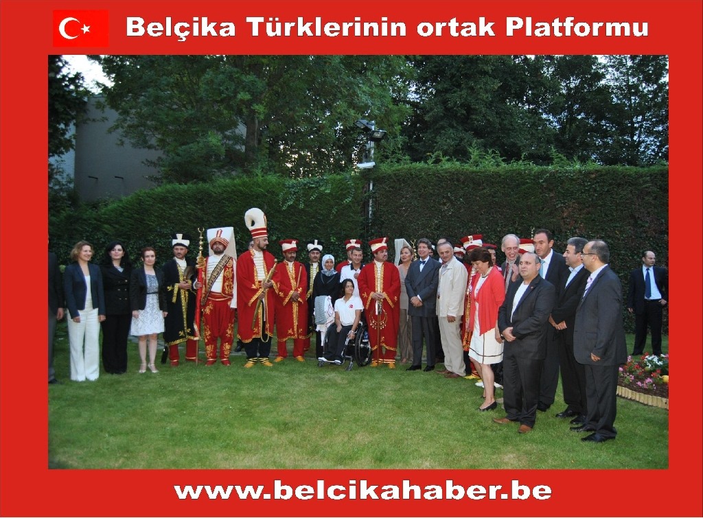 BAŞKONSOLOS ÇAKAR'DAN MEHTERAN TAKIMI ONURUNA RESEPSİYON