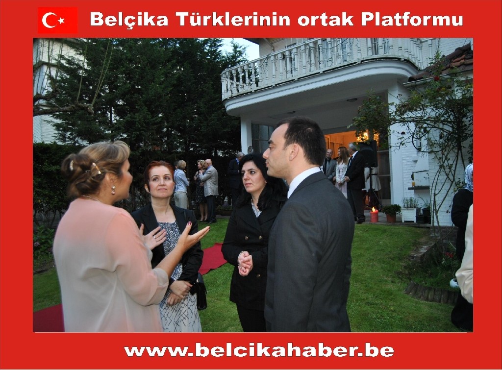 BAŞKONSOLOS ÇAKAR'DAN MEHTERAN TAKIMI ONURUNA RESEPSİYON