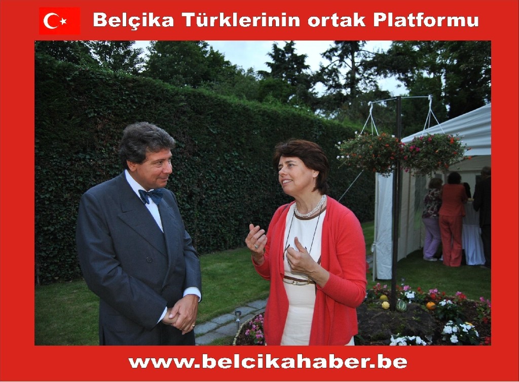 BAŞKONSOLOS ÇAKAR'DAN MEHTERAN TAKIMI ONURUNA RESEPSİYON