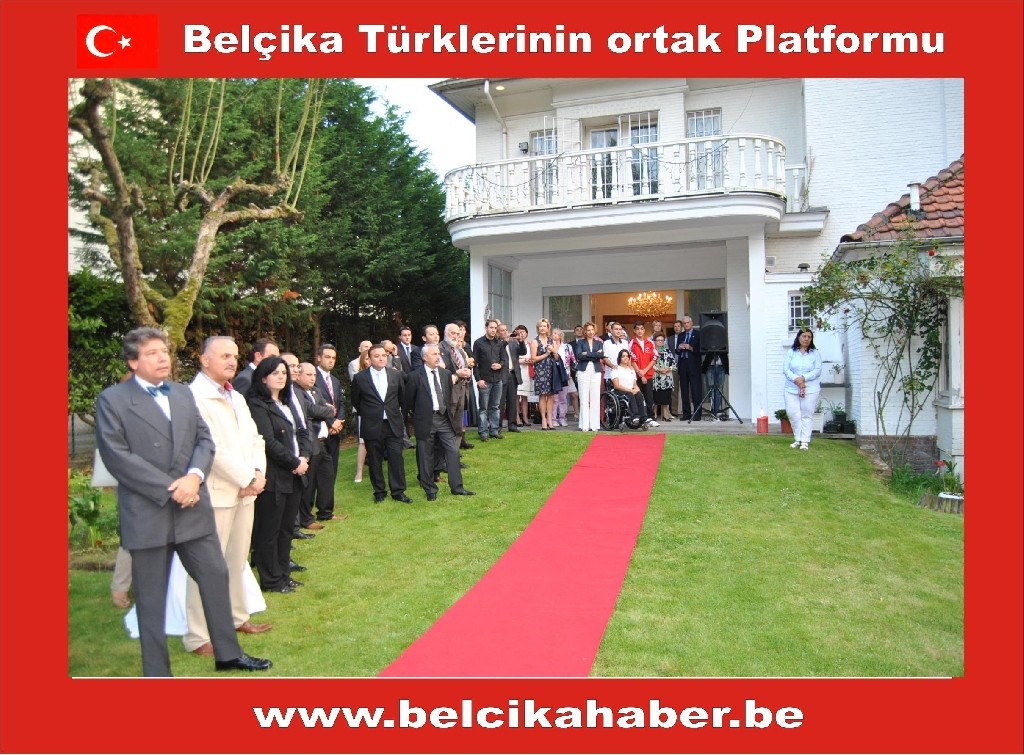 BAŞKONSOLOS ÇAKAR'DAN MEHTERAN TAKIMI ONURUNA RESEPSİYON