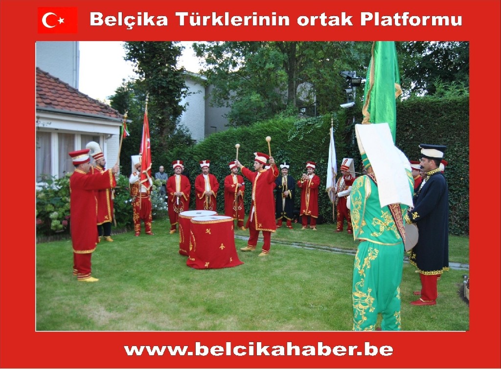 BAŞKONSOLOS ÇAKAR'DAN MEHTERAN TAKIMI ONURUNA RESEPSİYON