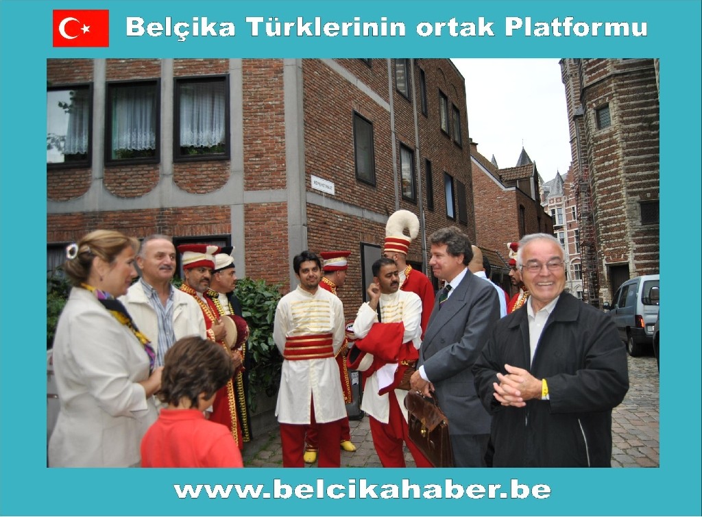 MEHTER TAKIMI MARŞLARIYLA ANVERSİ İNLETTİ