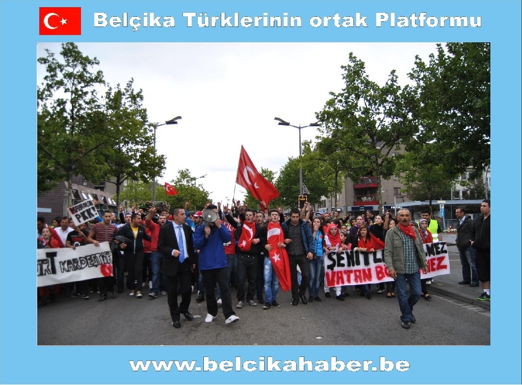 ŞEHİTLER İÇİN GENK'TE ANMA VE YÜRÜYÜŞ DÜZENLENDİ