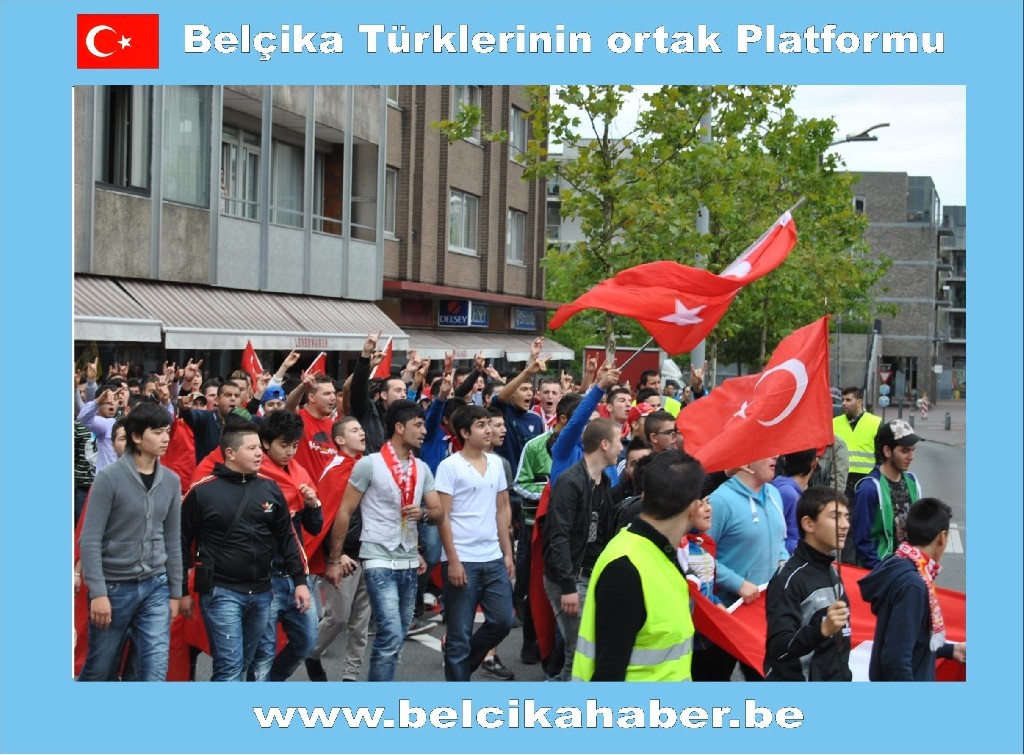 ŞEHİTLER İÇİN GENK'TE ANMA VE YÜRÜYÜŞ DÜZENLENDİ