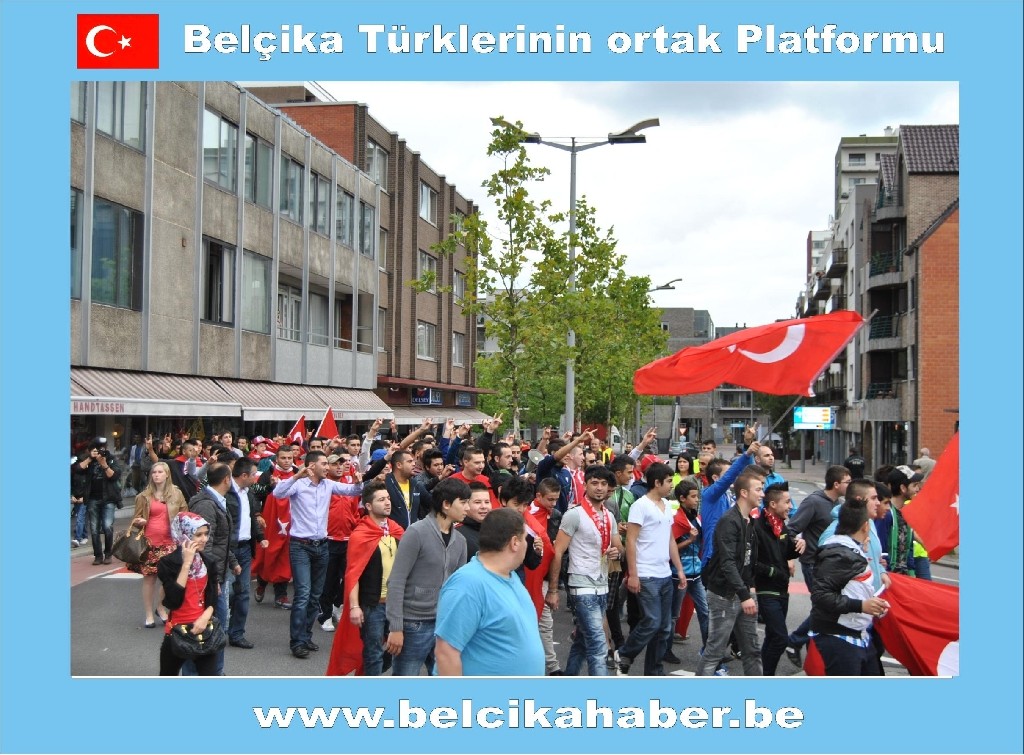 ŞEHİTLER İÇİN GENK'TE ANMA VE YÜRÜYÜŞ DÜZENLENDİ