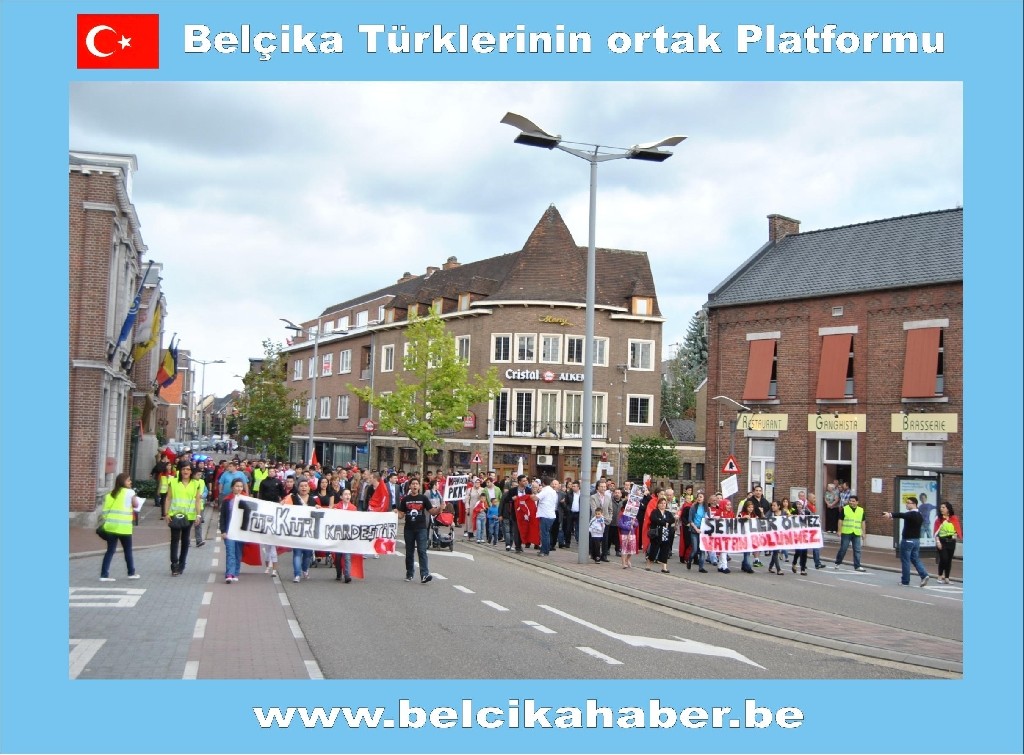 ŞEHİTLER İÇİN GENK'TE ANMA VE YÜRÜYÜŞ DÜZENLENDİ