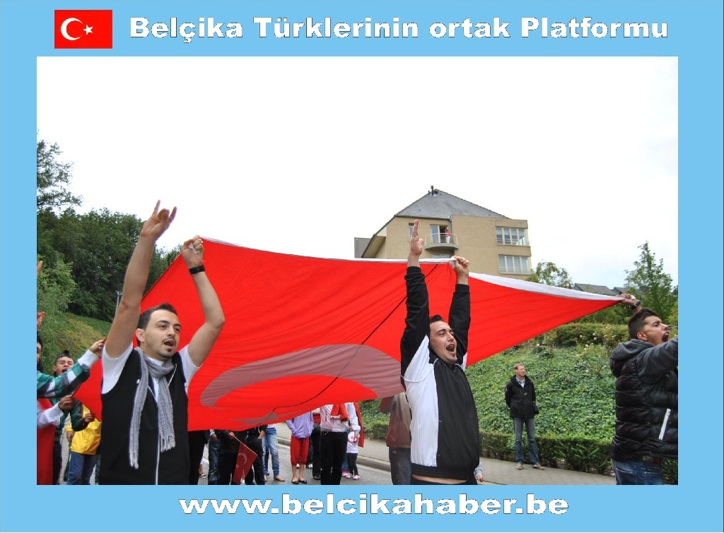 ŞEHİTLER İÇİN GENK'TE ANMA VE YÜRÜYÜŞ DÜZENLENDİ