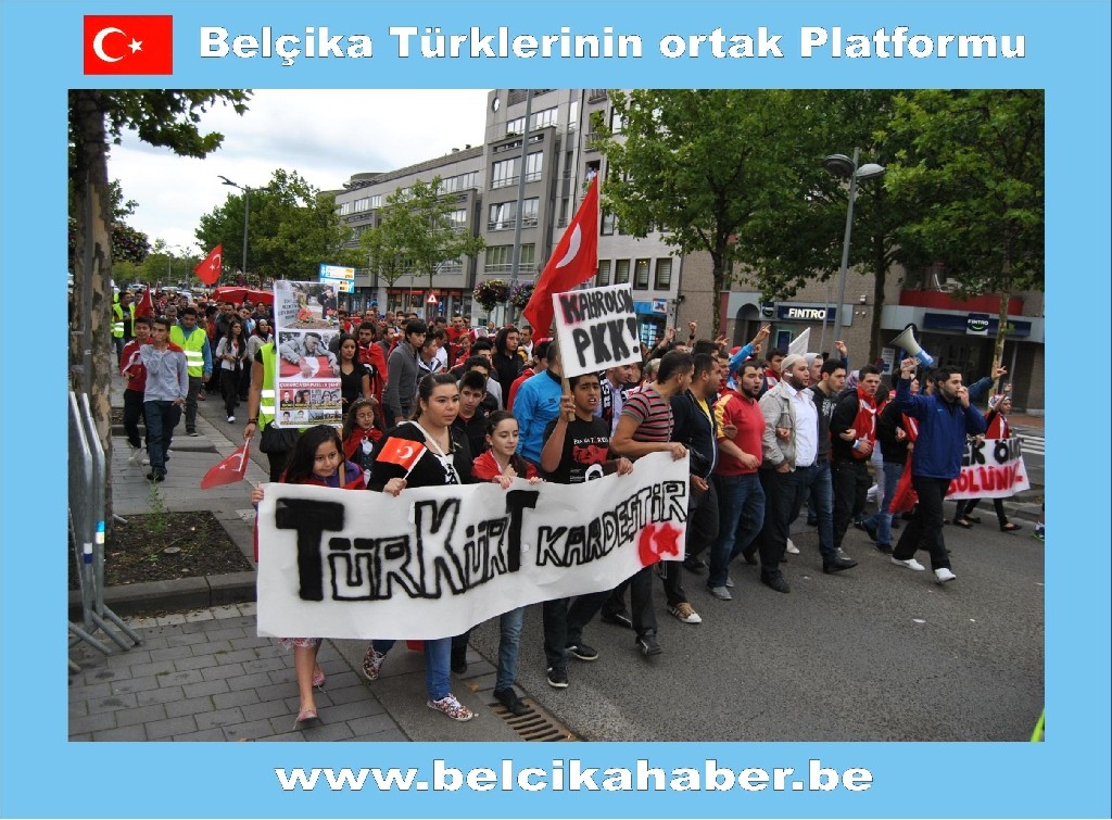 ŞEHİTLER İÇİN GENK'TE ANMA VE YÜRÜYÜŞ DÜZENLENDİ