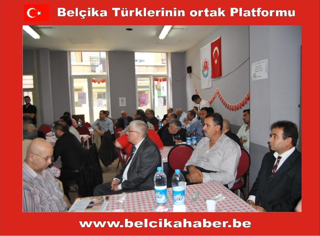 ÜLKÜCÜLER BRÜKSEL'DE BİRLİKTELİK SERGİLEDİLER