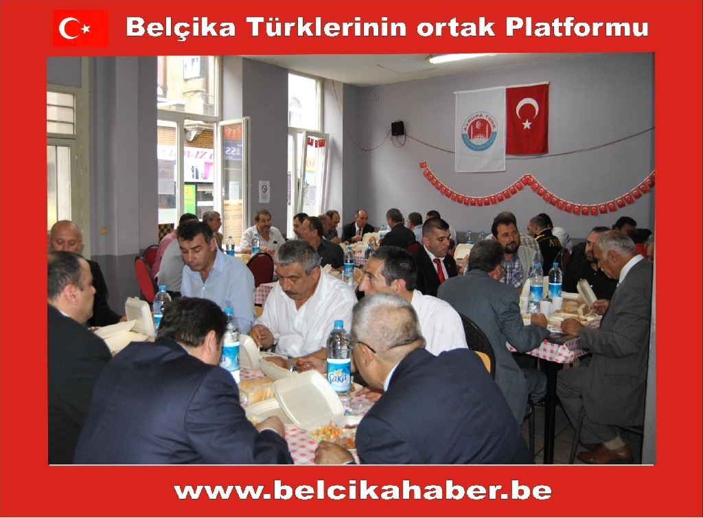 ÜLKÜCÜLER BRÜKSEL'DE BİRLİKTELİK SERGİLEDİLER