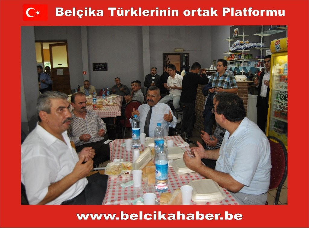 ÜLKÜCÜLER BRÜKSEL'DE BİRLİKTELİK SERGİLEDİLER