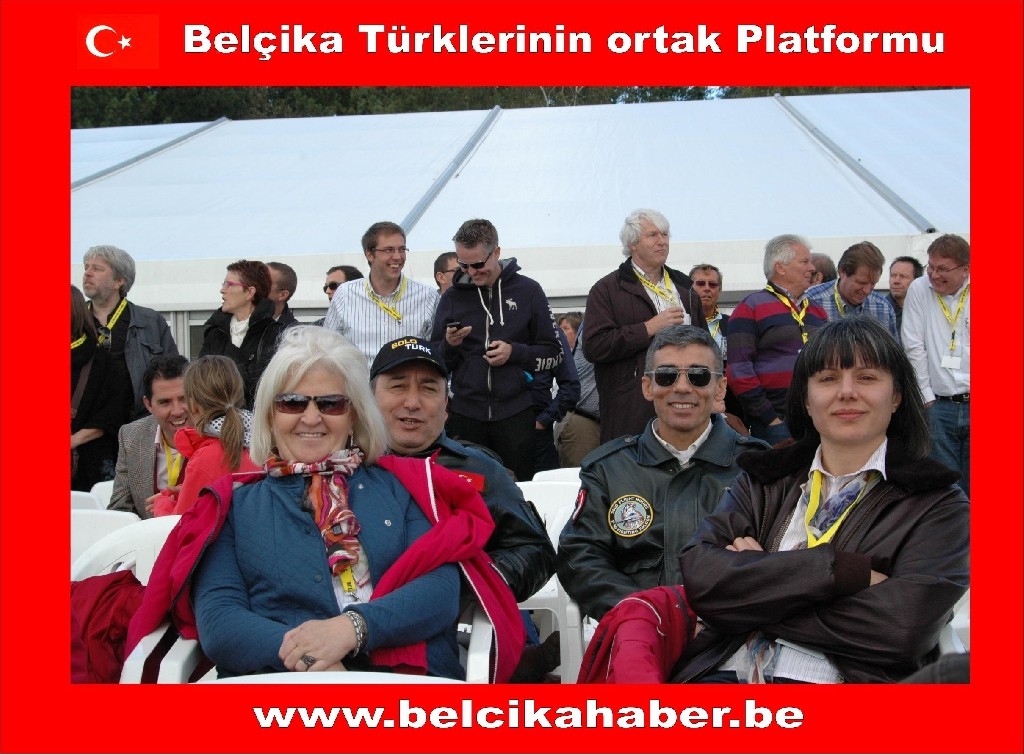 TÜRK SOLO BELÇİKA SEMALARINDAKİ GÖSTERİSİYLE NEFESLERİ KESTİ