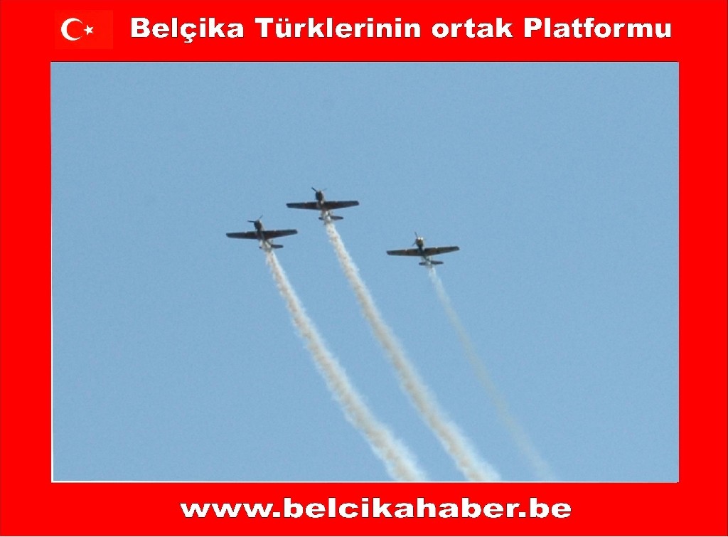 TÜRK SOLO BELÇİKA SEMALARINDAKİ GÖSTERİSİYLE NEFESLERİ KESTİ