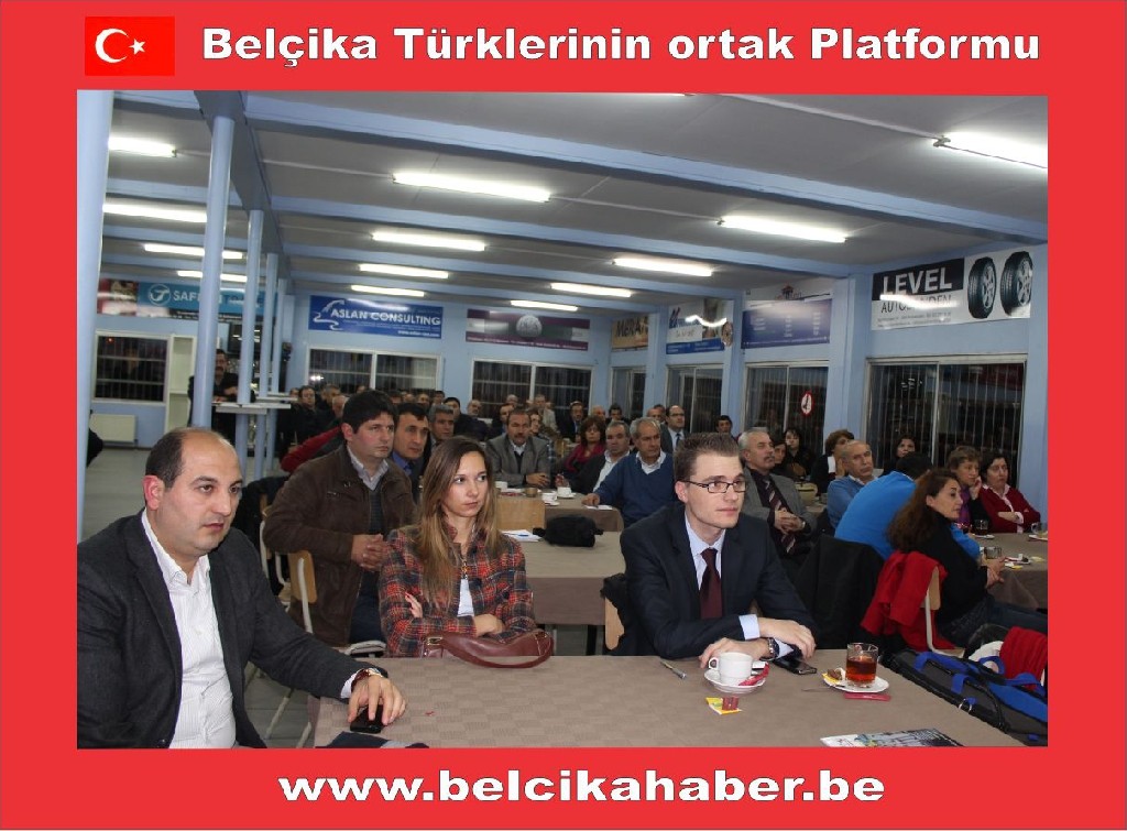 ANVERS'TE VATANDAŞLAR EMEKLİLİK VE SOSYAL HAKLAR KONUSUNDA BİLGİLENDİRİLDİ