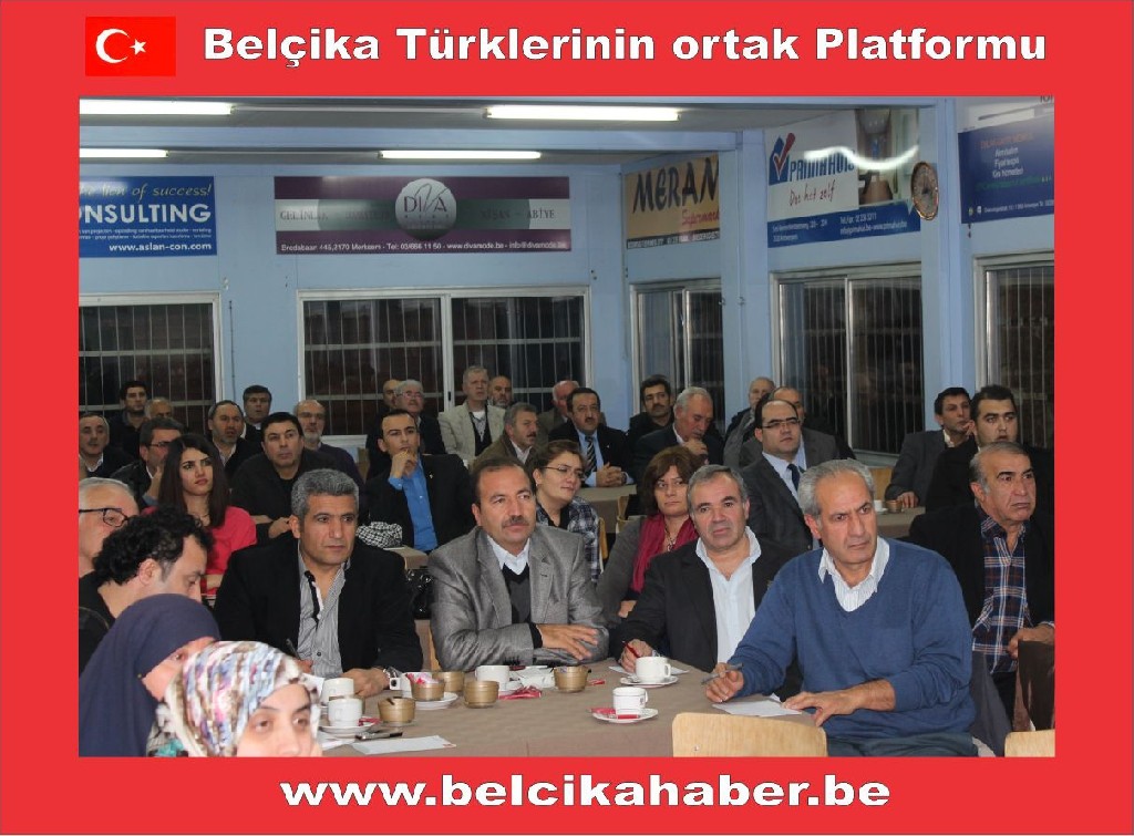 ANVERS'TE VATANDAŞLAR EMEKLİLİK VE SOSYAL HAKLAR KONUSUNDA BİLGİLENDİRİLDİ