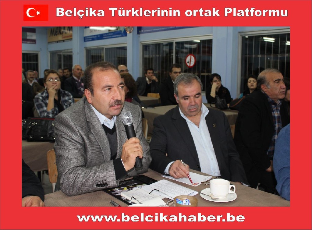 ANVERS'TE VATANDAŞLAR EMEKLİLİK VE SOSYAL HAKLAR KONUSUNDA BİLGİLENDİRİLDİ
