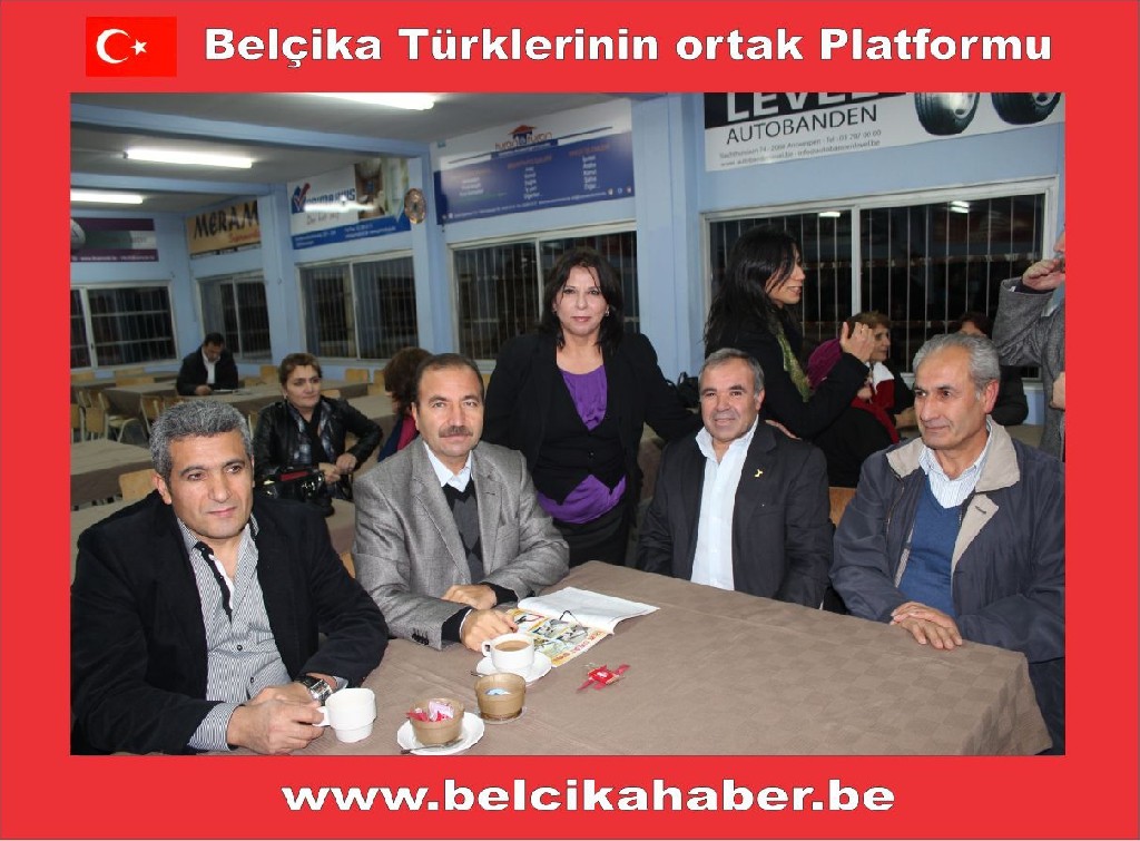 ANVERS'TE VATANDAŞLAR EMEKLİLİK VE SOSYAL HAKLAR KONUSUNDA BİLGİLENDİRİLDİ