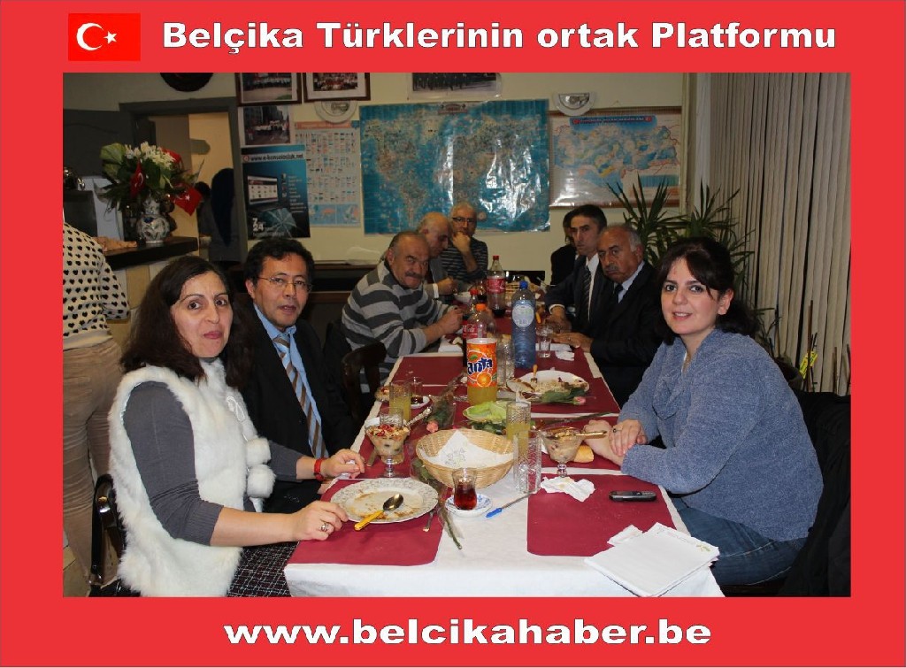 ÖĞRETMENLER GÜNÜ BERİNGEN MÜZİK KULÜP'DE DE KUTLANDI