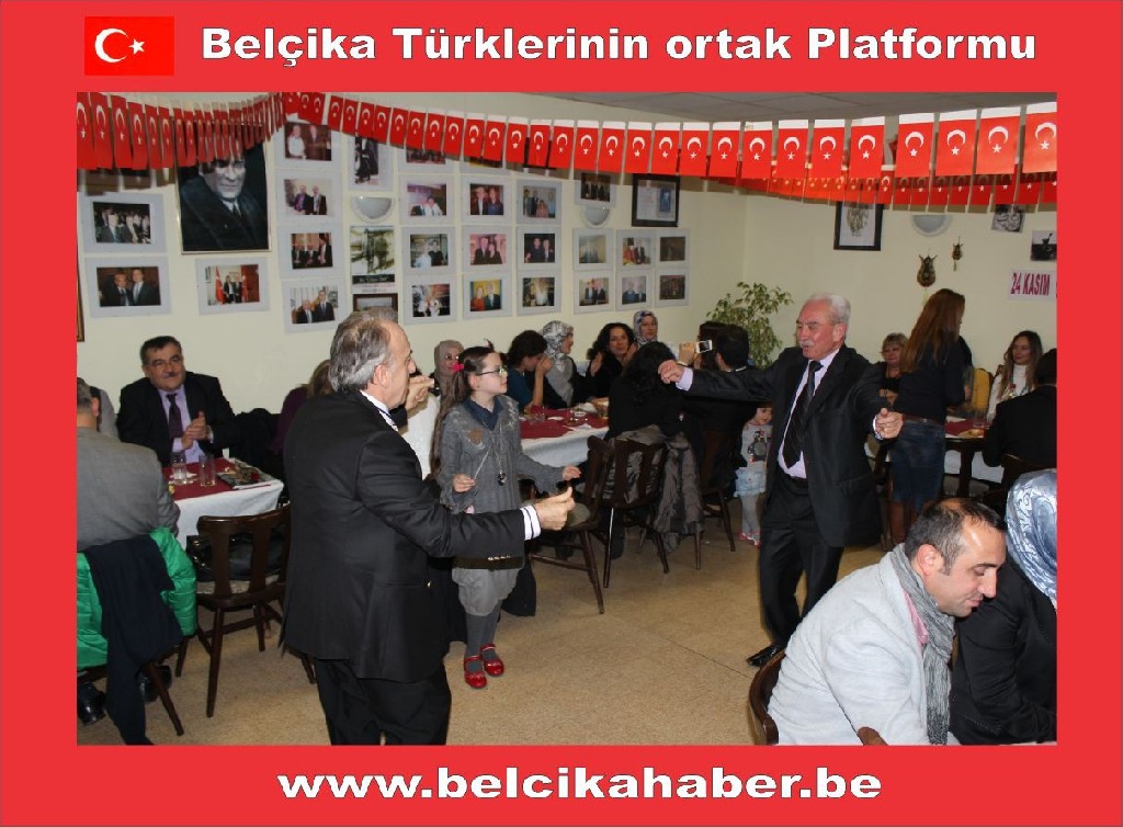 ÖĞRETMENLER GÜNÜ BERİNGEN MÜZİK KULÜP'DE DE KUTLANDI