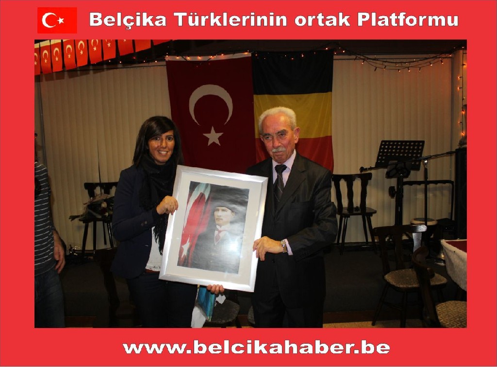 ÖĞRETMENLER GÜNÜ BERİNGEN MÜZİK KULÜP'DE DE KUTLANDI
