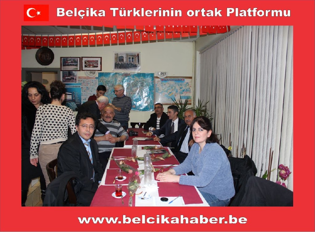ÖĞRETMENLER GÜNÜ BERİNGEN MÜZİK KULÜP'DE DE KUTLANDI