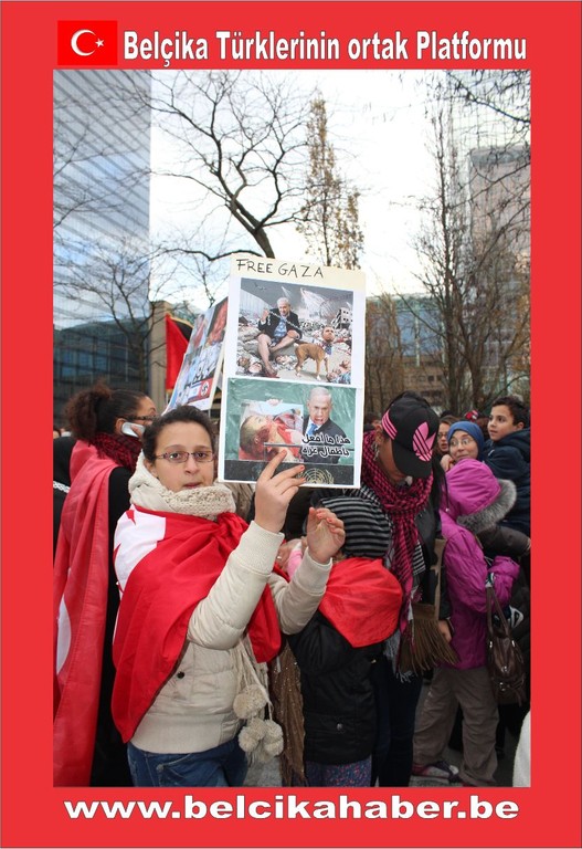 SİYONİST İSRAİL'İN GAZZA KATLİAMI BRÜKSEL'DEN PROTESTO EDİLDİ