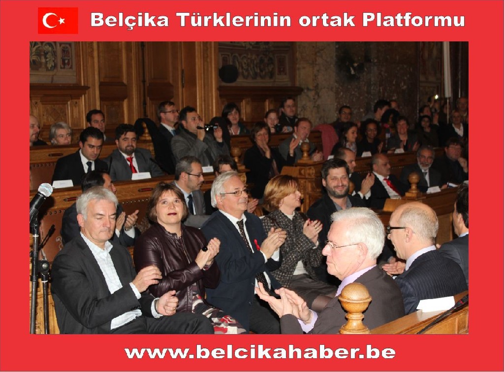 SCHAERBEEK'DE YEMİN COŞKUSU YAŞANDI