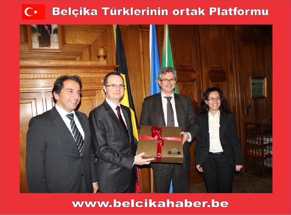 BAŞKONSOLOS ULUSOY'DAN SCHAERBEEK VE EVERE BELEDİYE BAŞKANLARINA NEZAKET ZİYARETİ