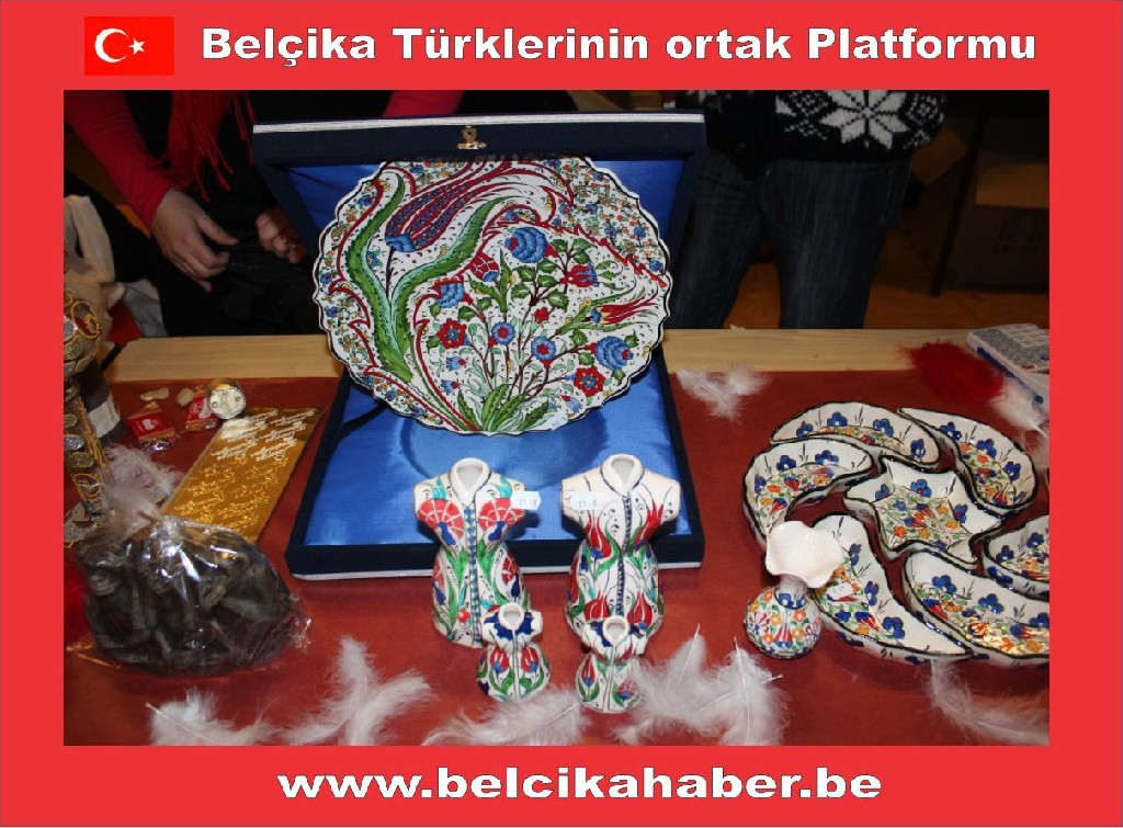 GÜRAY SERAMİC HOME MELLE'DE TÜRK EL SANATI ÜRÜNLERİNİ TANITTI