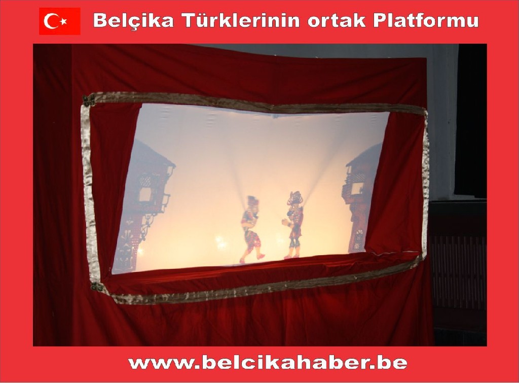 SANATÇI CENGİZ SAMSUN BRÜKSEL’DE DÜZENLENEN ‘SOUND OF ISTANBUL’ ETKİNLİĞİNE ‘KARAGÖZ’ ÇALIŞMASIYLA RENK KATTI.