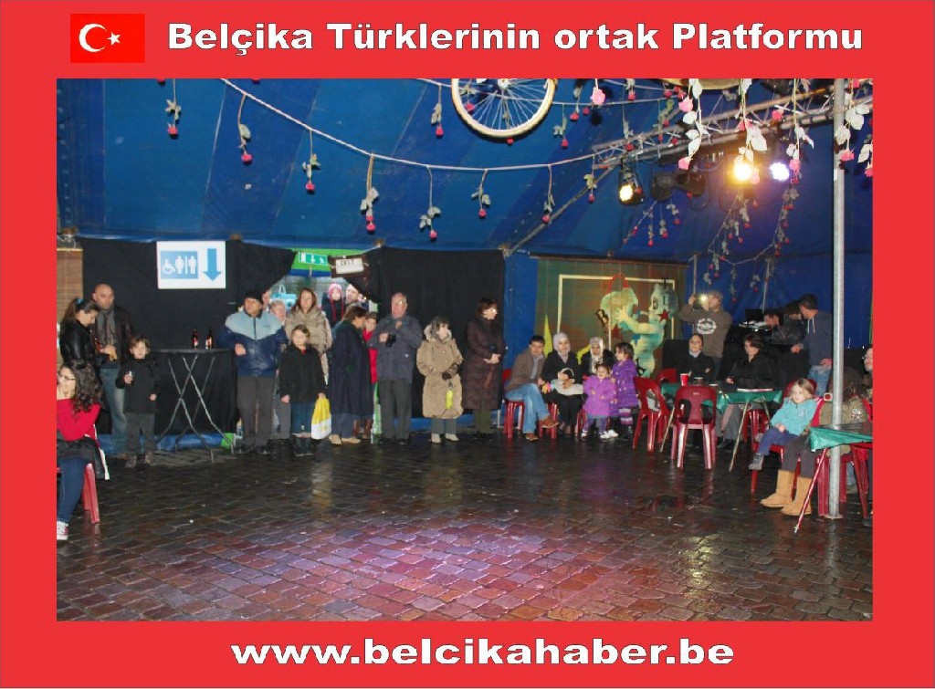 TURKISH LADY FOLKLÖR EKİBİ BELÇİKALILARDAN BOL BOL ALKIŞ ALDI