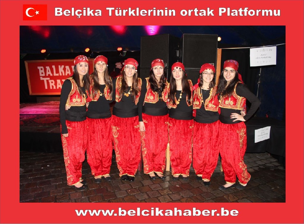 TURKISH LADY FOLKLÖR EKİBİ BELÇİKALILARDAN BOL BOL ALKIŞ ALDI