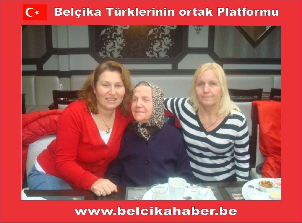 BELÇİKA TÜRK KADINLAR BİRLİĞİ KURSİYERLERİ YEMEKTE BULUŞtU