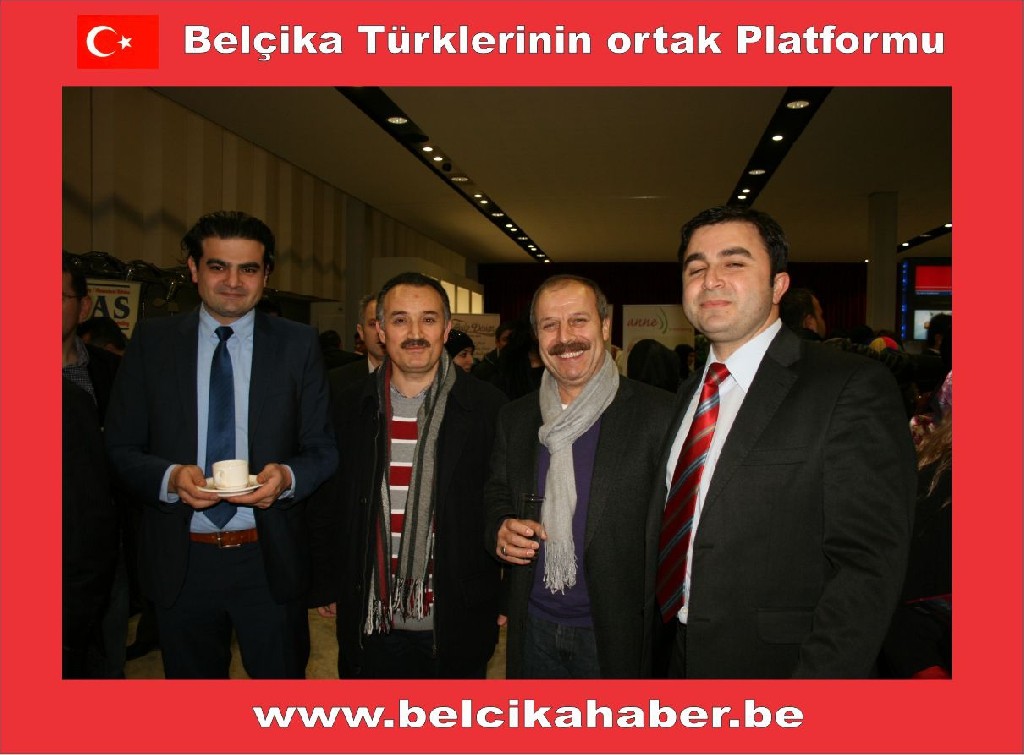 AMSTERDAM'DA GÖZYAŞLARI KERBELA  İÇİN AKTIMozaik 